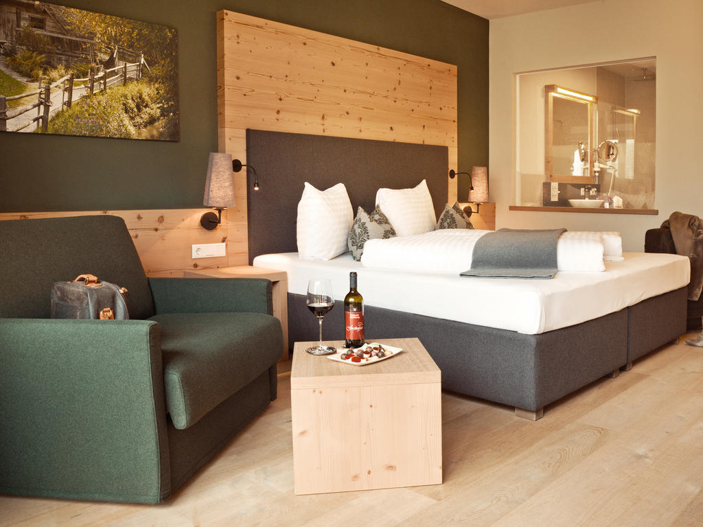 Hotel Forsthofgut Leogang Kamer foto