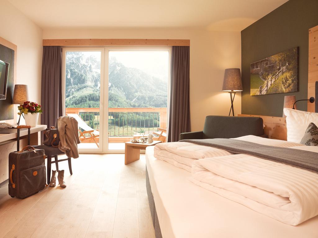 Hotel Forsthofgut Leogang Buitenkant foto